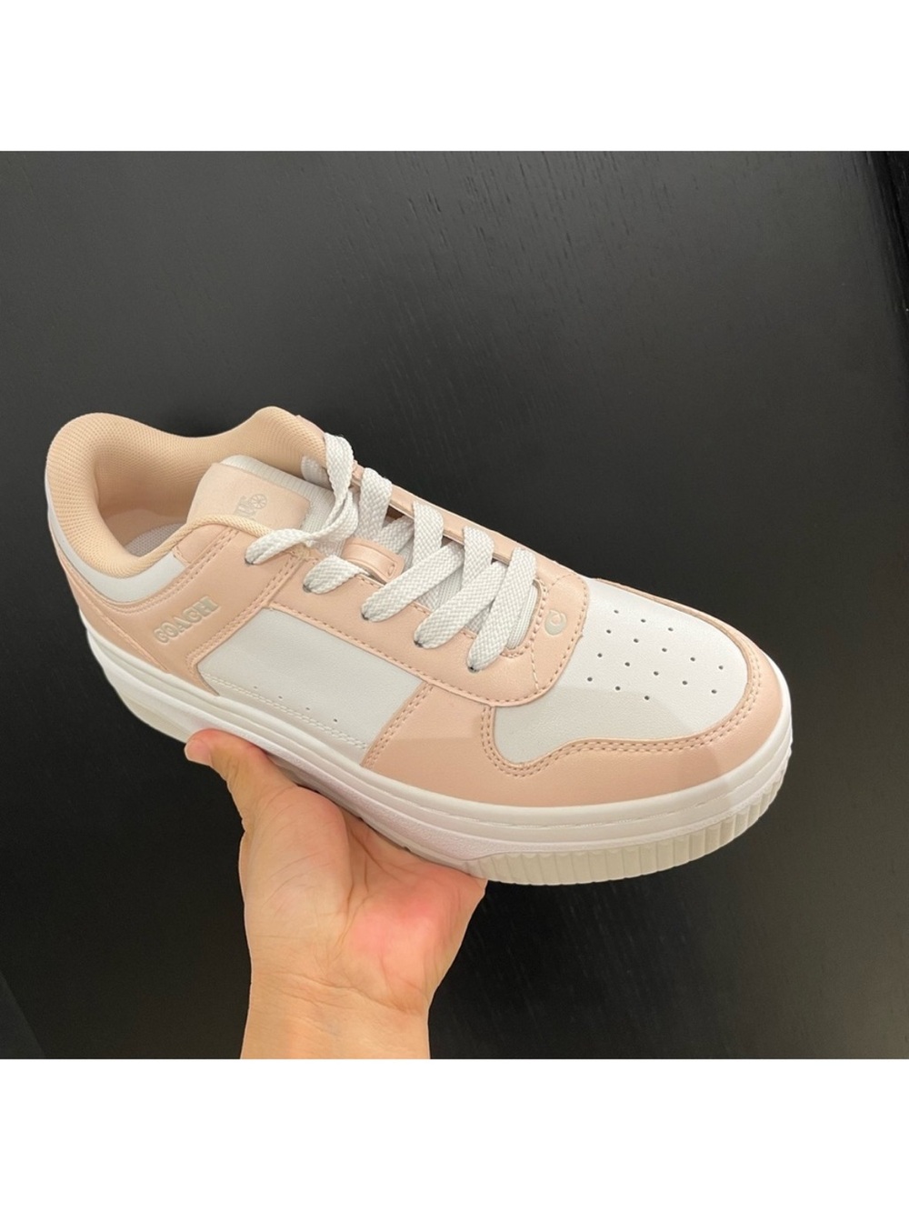 Coach Platform Sneaker
Women 9.0 US - Picture 9 of 14